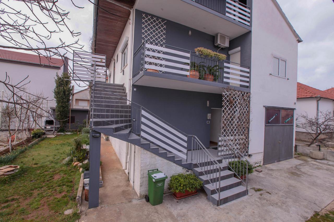 Apartment Sandra Zara Esterno foto